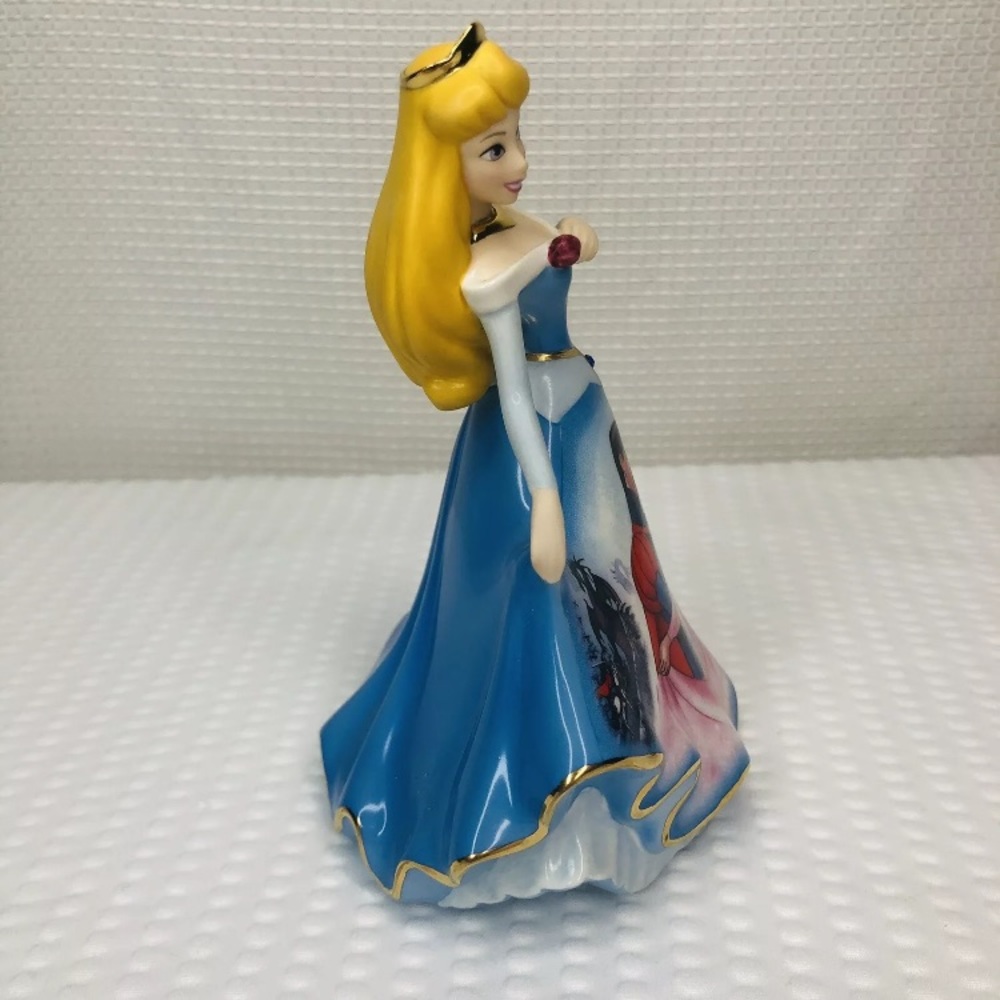 Bradford Editions 2005 “Sleeping Beauty’s Wish” - Picture 4 of 8